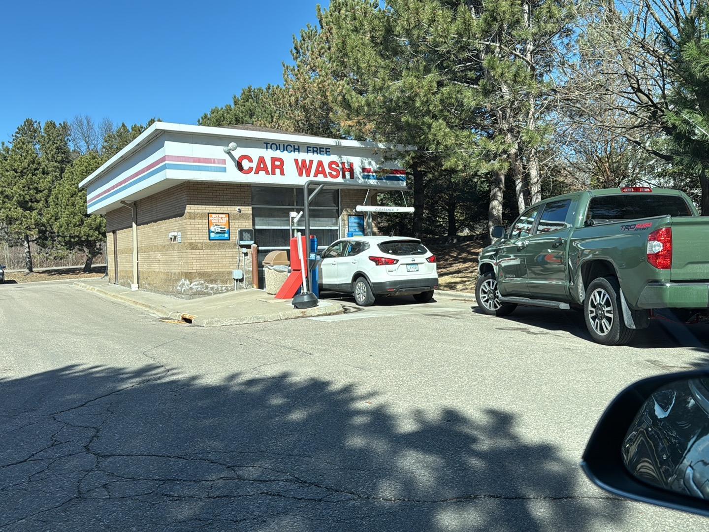 Holiday Stationstores